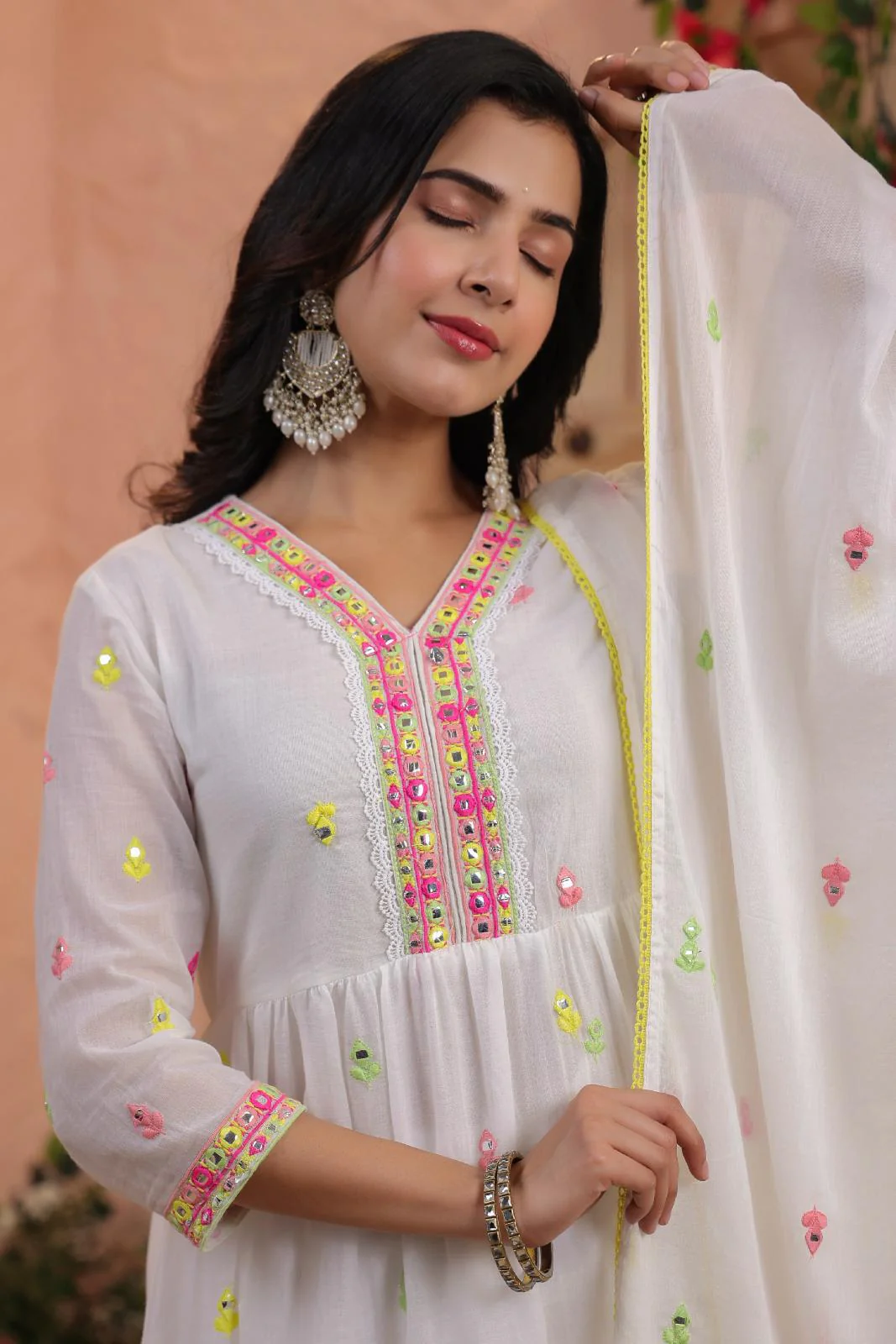 White Mulmul Mirror And Sequin Embroidered Peplum Kurta Sharara And Dupatta Se - Image 3