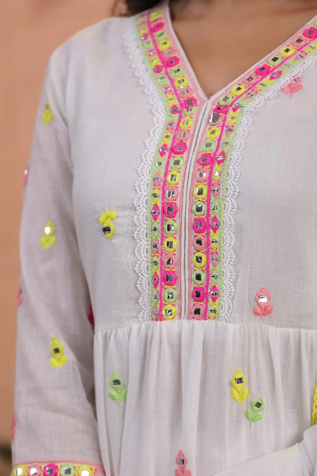 White Mulmul Mirror And Sequin Embroidered Peplum Kurta Sharara And Dupatta Se - Image 5